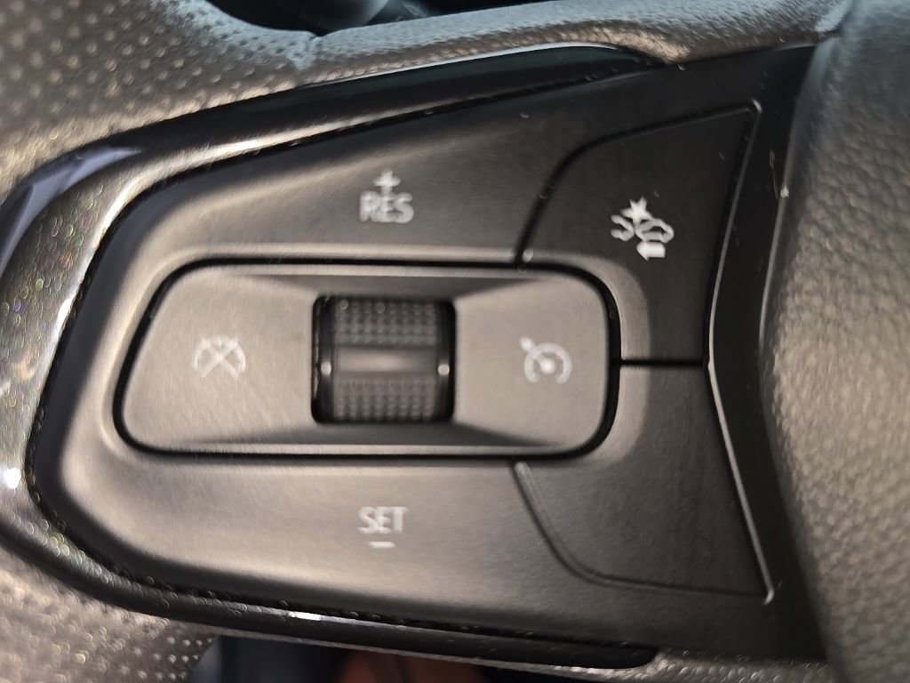 Used 2023 Chevrolet TrailBlazer LT image 28