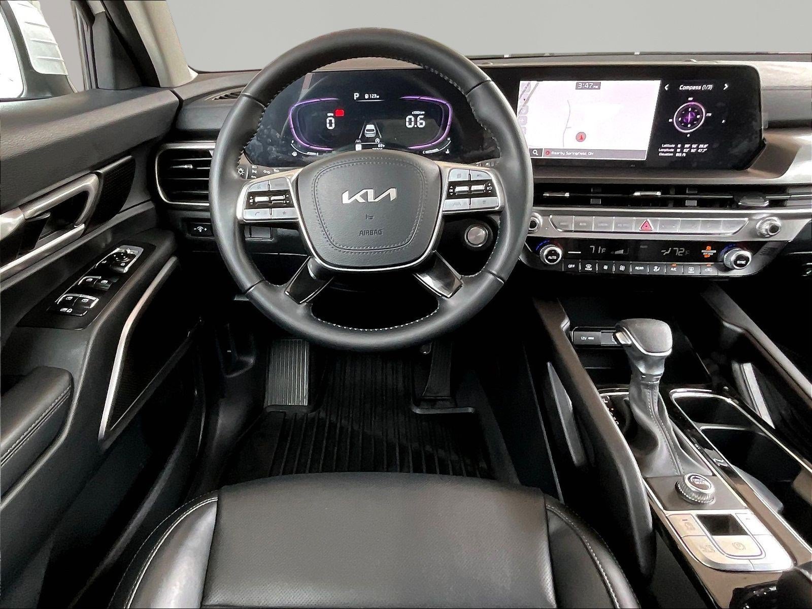 Used 2025 Kia Telluride LX FWD image 8
