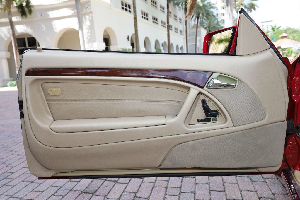 Used 1997 Mercedes-Benz SL 320 image 32