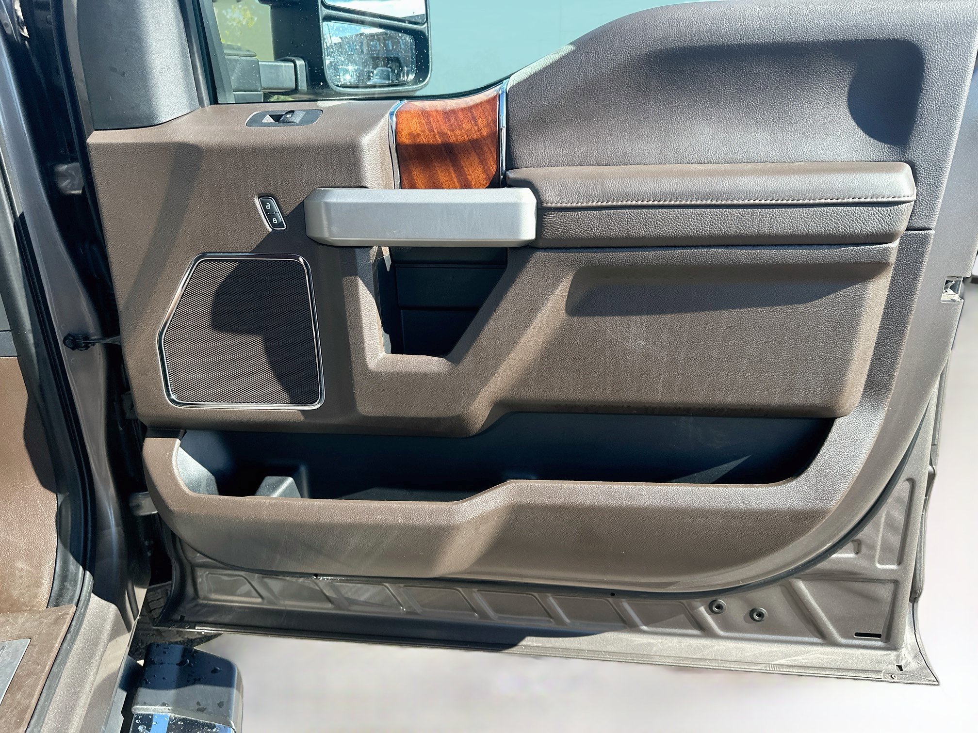 Used 2020 Ford F250 King Ranch w/ Chrome Package AWD/4WD image 34