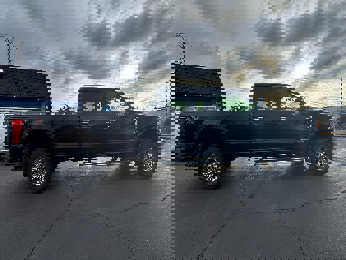 Used 2017 Ford F350 Lariat w/ Lariat Ultimate Package image 14