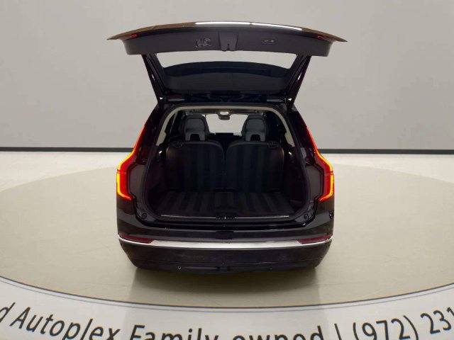 Used 2026 Volvo XC90 B6 Ultra AWD/4WD image 9