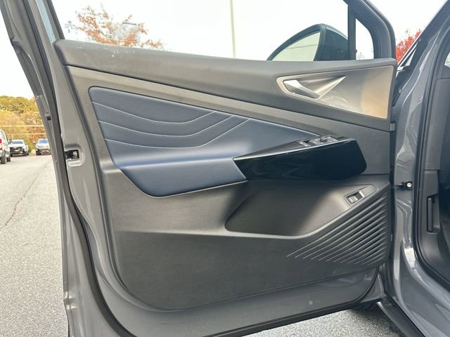 New 2025 Volkswagen ID.4 Pro S Plus image 13
