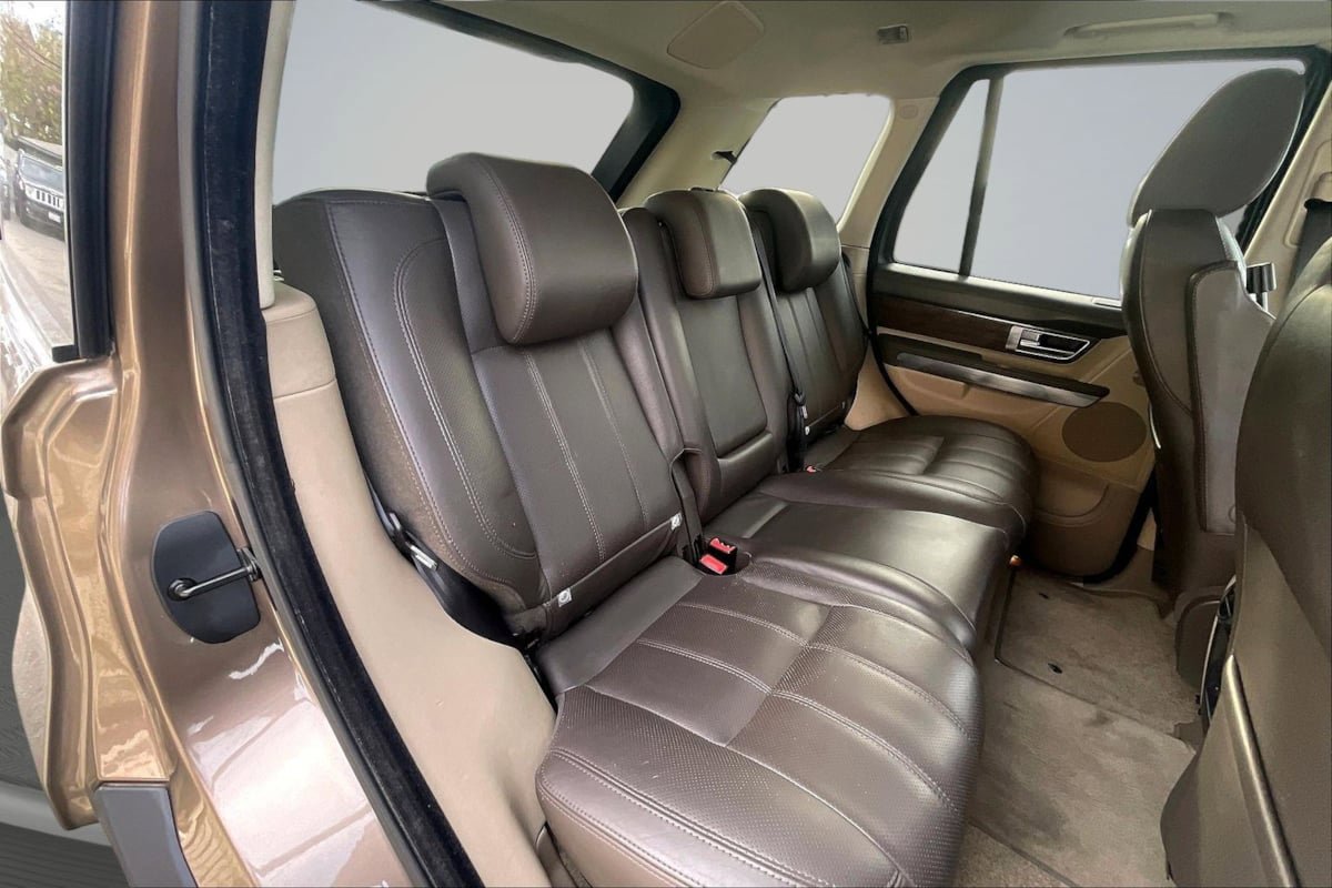 Used 2013 Land Rover Range Rover Sport HSE LUX AWD/4WD image 27