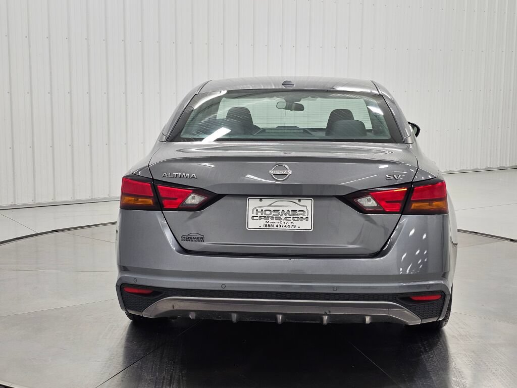 Used 2024 Nissan Altima 2.5 SV FWD image 4