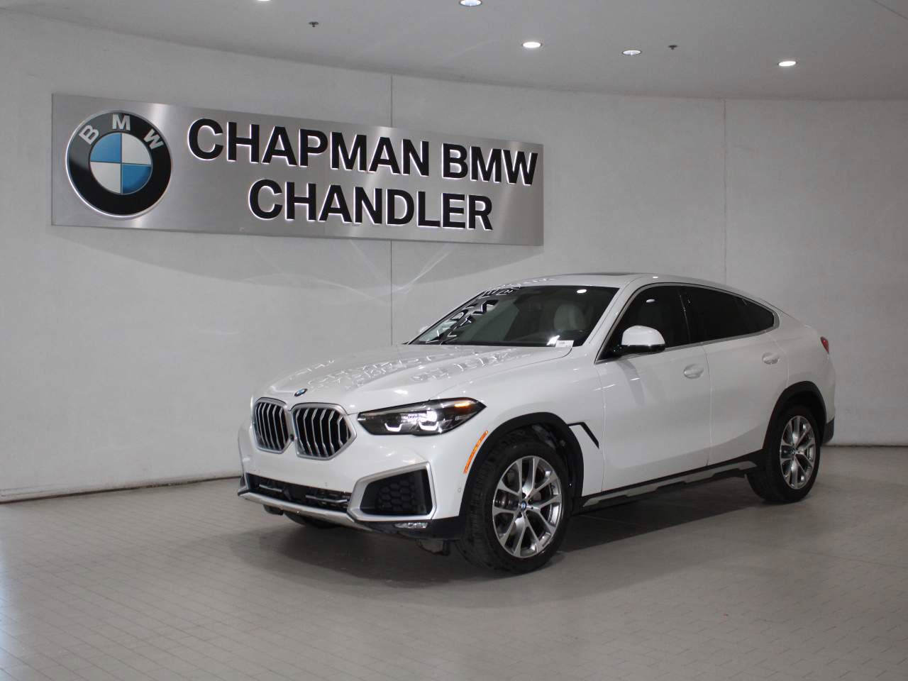 Used 2021 BMW X6 xDrive40i w/ Premium Package AWD/4WD image 1