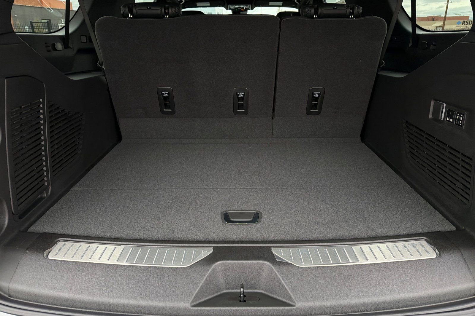 New 2026 GMC Yukon XL Denali image 16