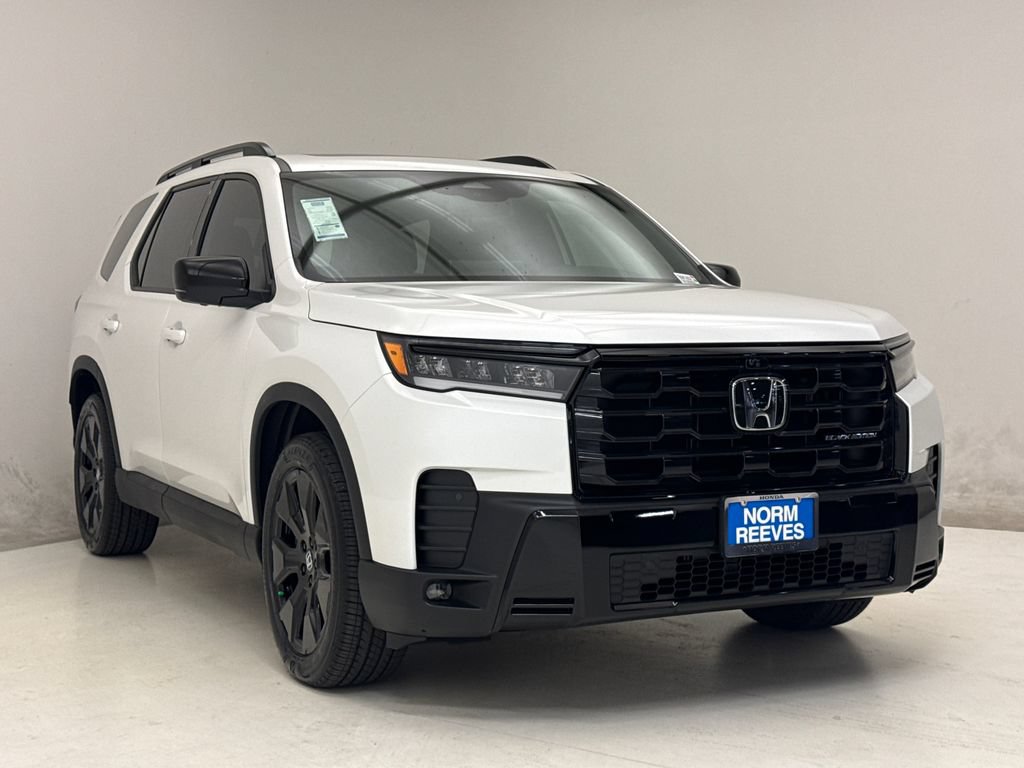 New 2026 Honda Pilot Black Edition image 4