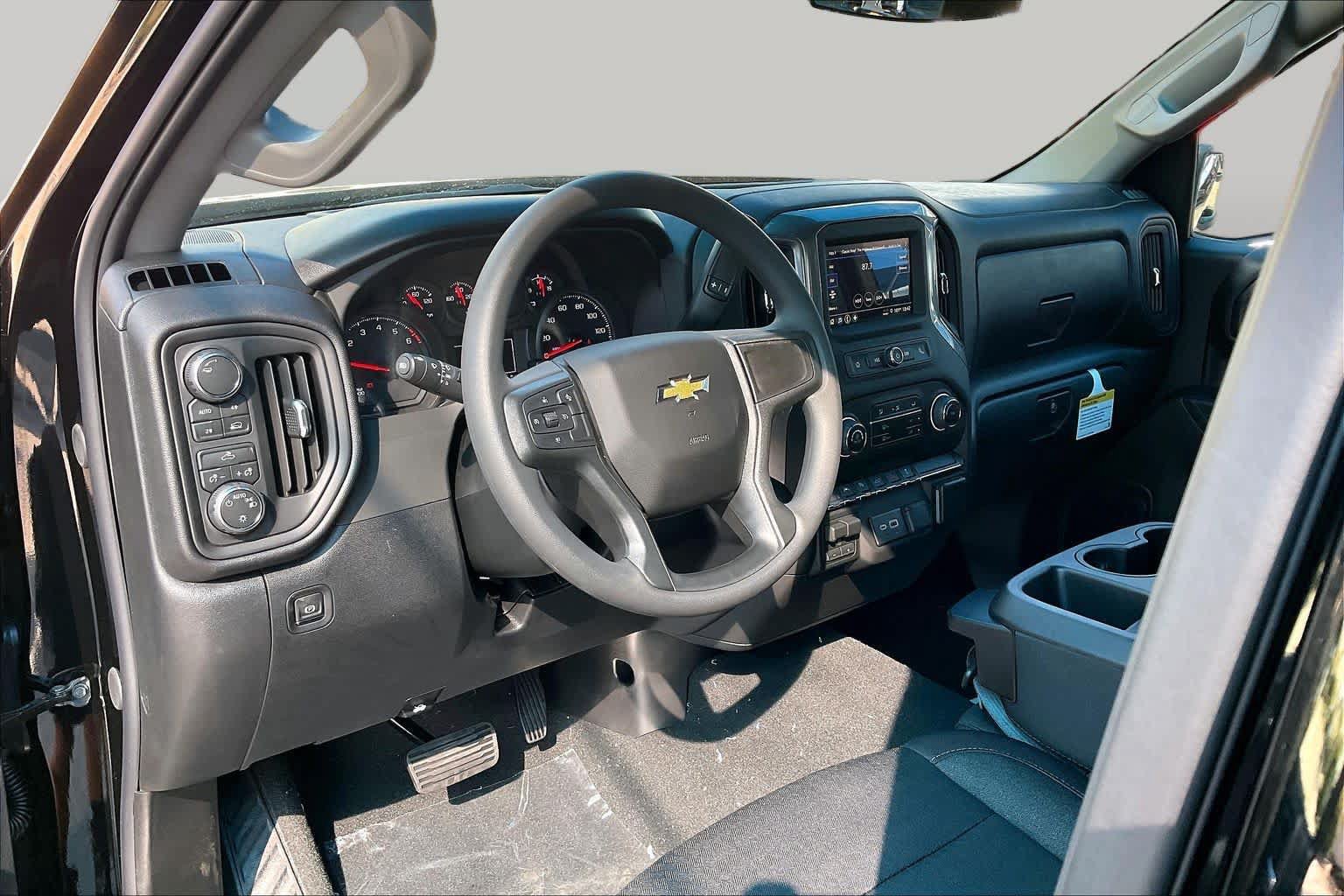 New 2026 Chevrolet Silverado 1500 Custom AWD/4WD image 8