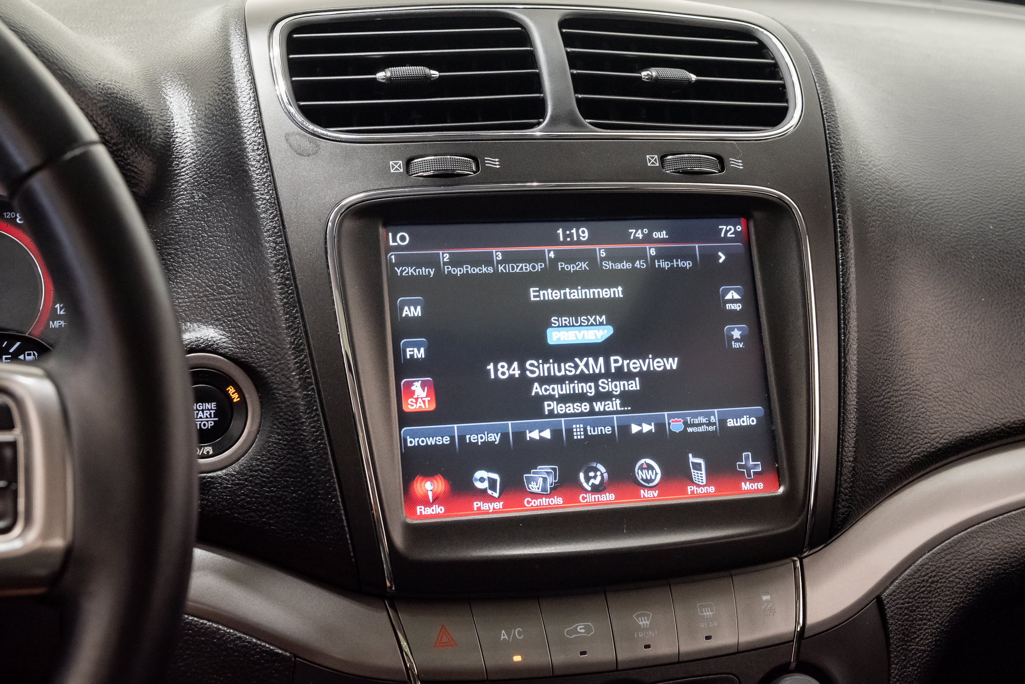 Used 2019 Dodge Journey Crossroad w/ Nav & Sun Group FWD image 17