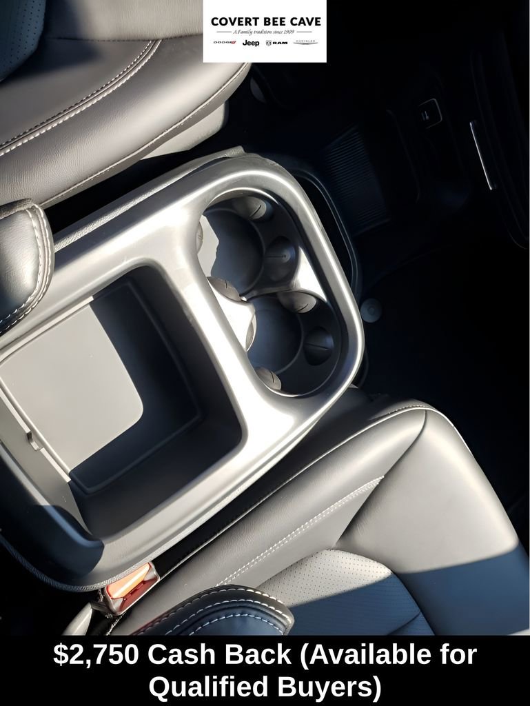 New 2026 Chrysler Voyager LX image 40