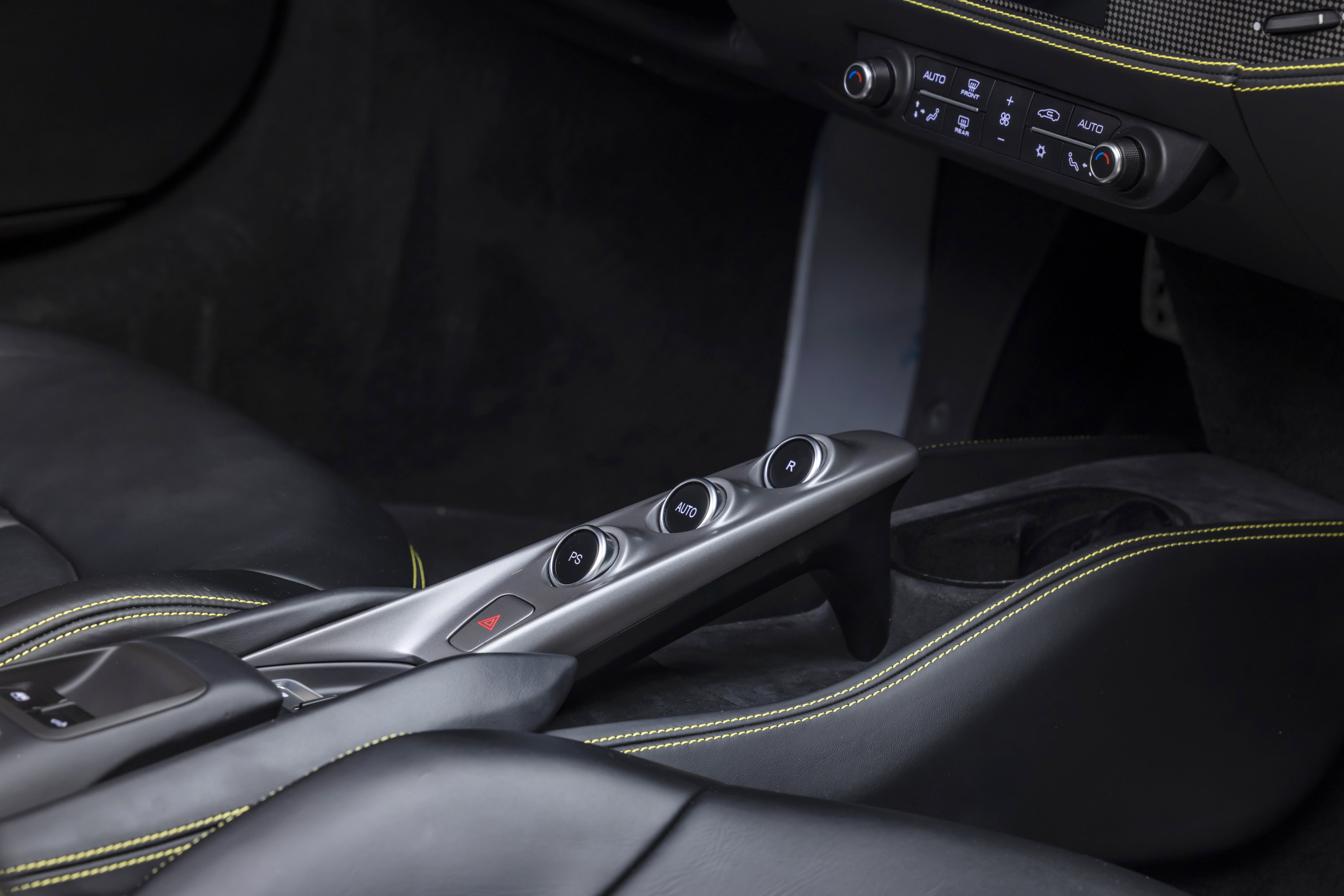 Certified 2022 Ferrari F8 Tributo RWD image 49