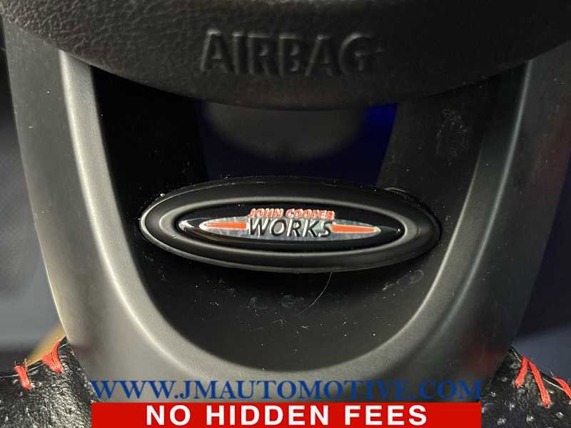 Used 2019 MINI Cooper S w/ Signature Upholstery Package image 45