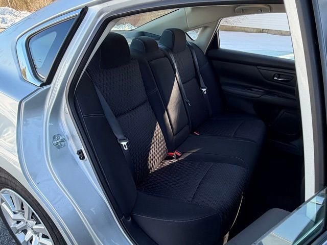Used 2016 Nissan Altima 2.5 S w/ Power Driver Seat Package image 15