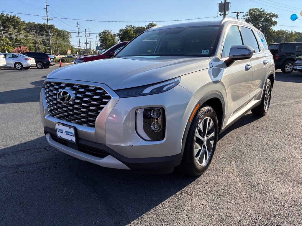 Used 2022 Hyundai Palisade SEL w/ Cargo Package FWD image 3