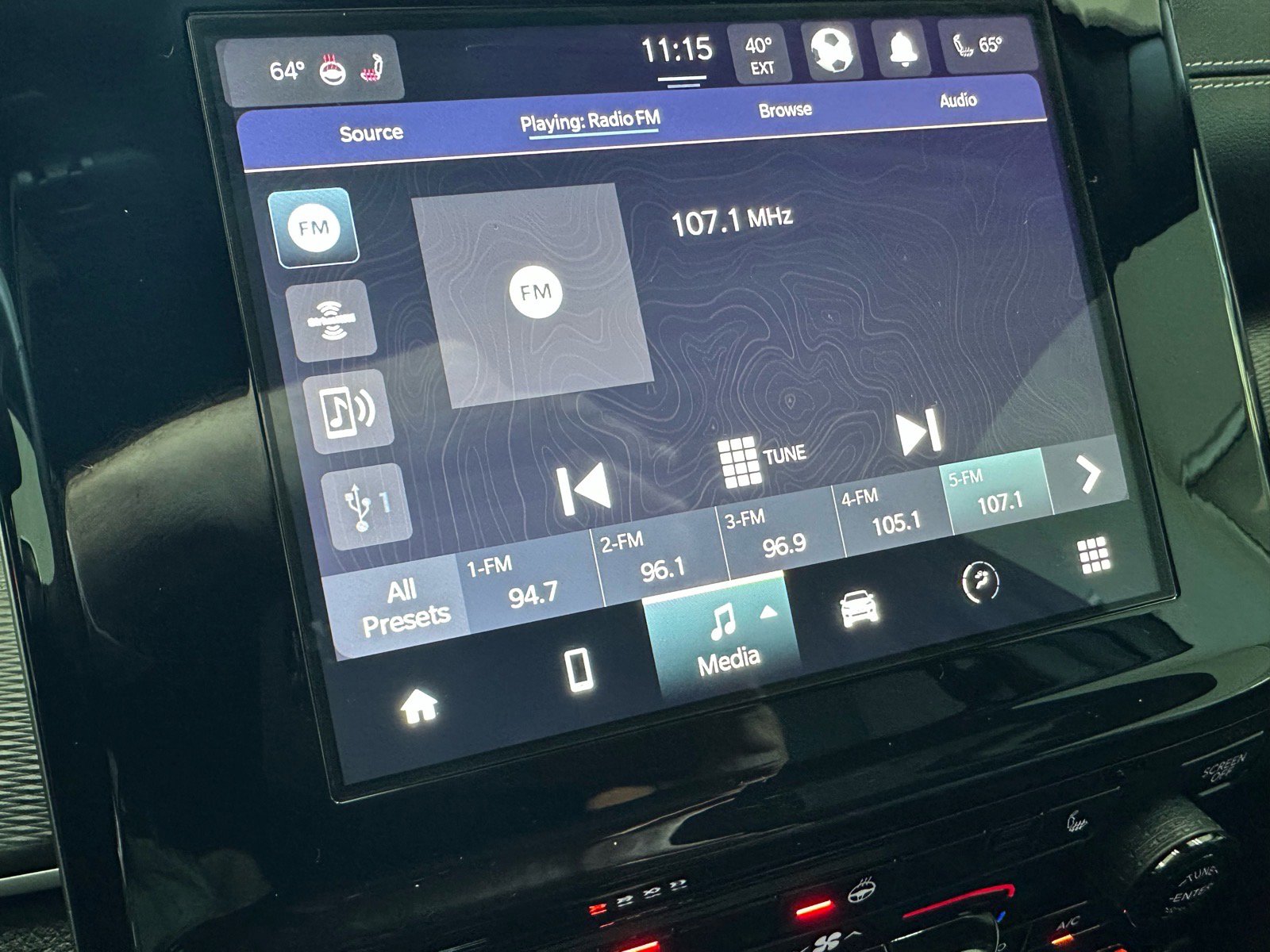 Used 2024 Jeep Grand Cherokee L Laredo w/ Luxury Tech Group I image 46