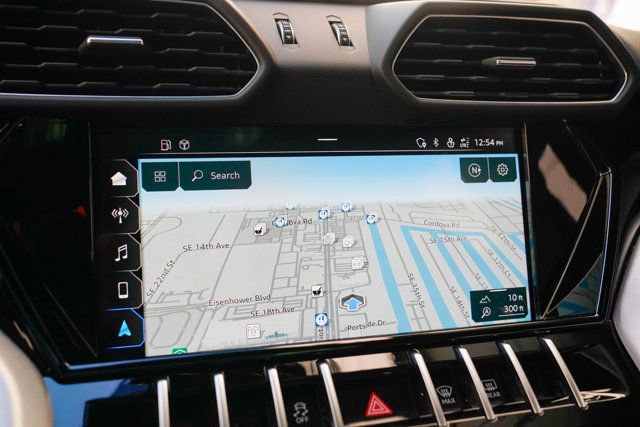 Used 2022 Lamborghini Urus image 60