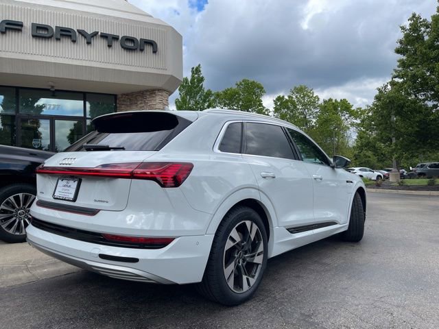 Used 2023 Audi e-tron Premium Plus AWD/4WD image 3