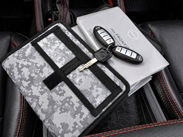 Used 2023 Nissan Frontier PRO-4X w/ Pro-4X Premium Package AWD/4WD image 29