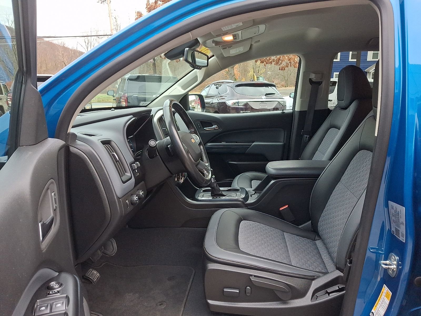 Used 2022 Chevrolet Colorado Z71 image 13