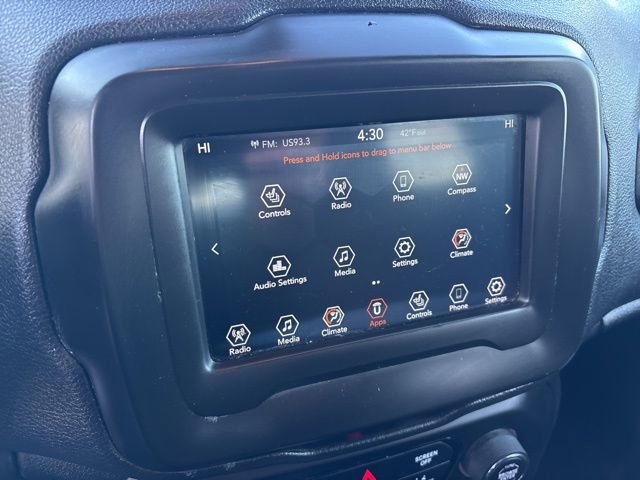 Used 2018 Jeep Renegade Altitude w/ Advanced Technology Group image 21