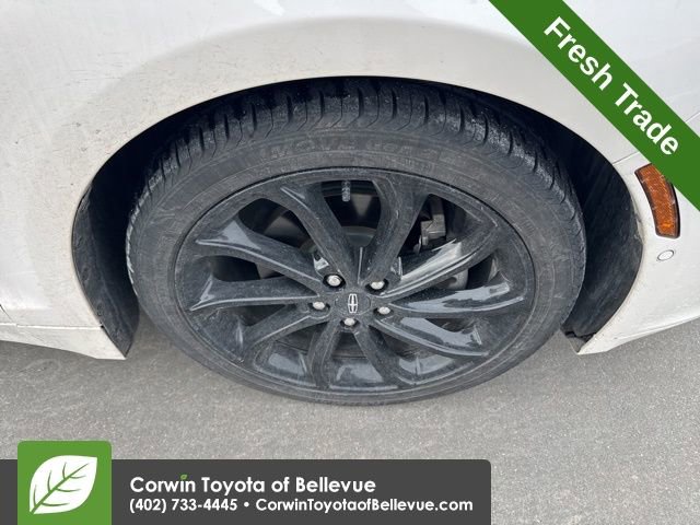 Used 2020 Lincoln MKZ Reserve w/ Luxury Package image 3