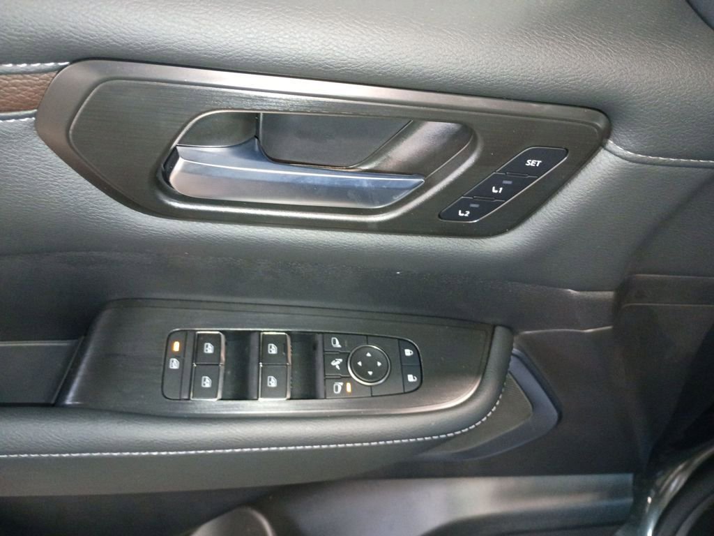 New 2026 Nissan Armada Platinum image 12