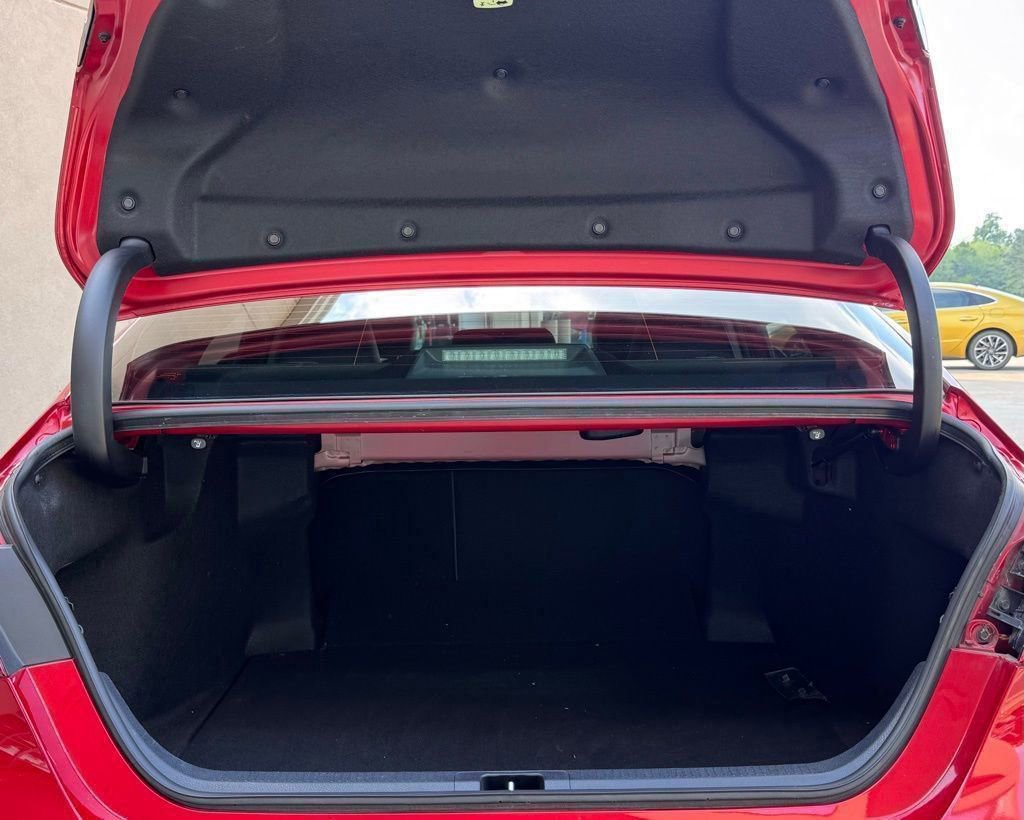 Used 2023 Toyota Camry SE image 14