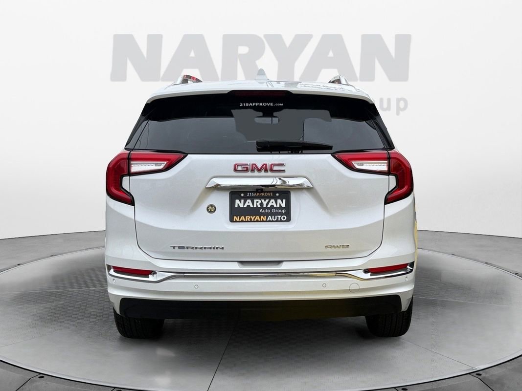 Used 2022 GMC Terrain Denali w/ LPO, Floor Liner Package image 6