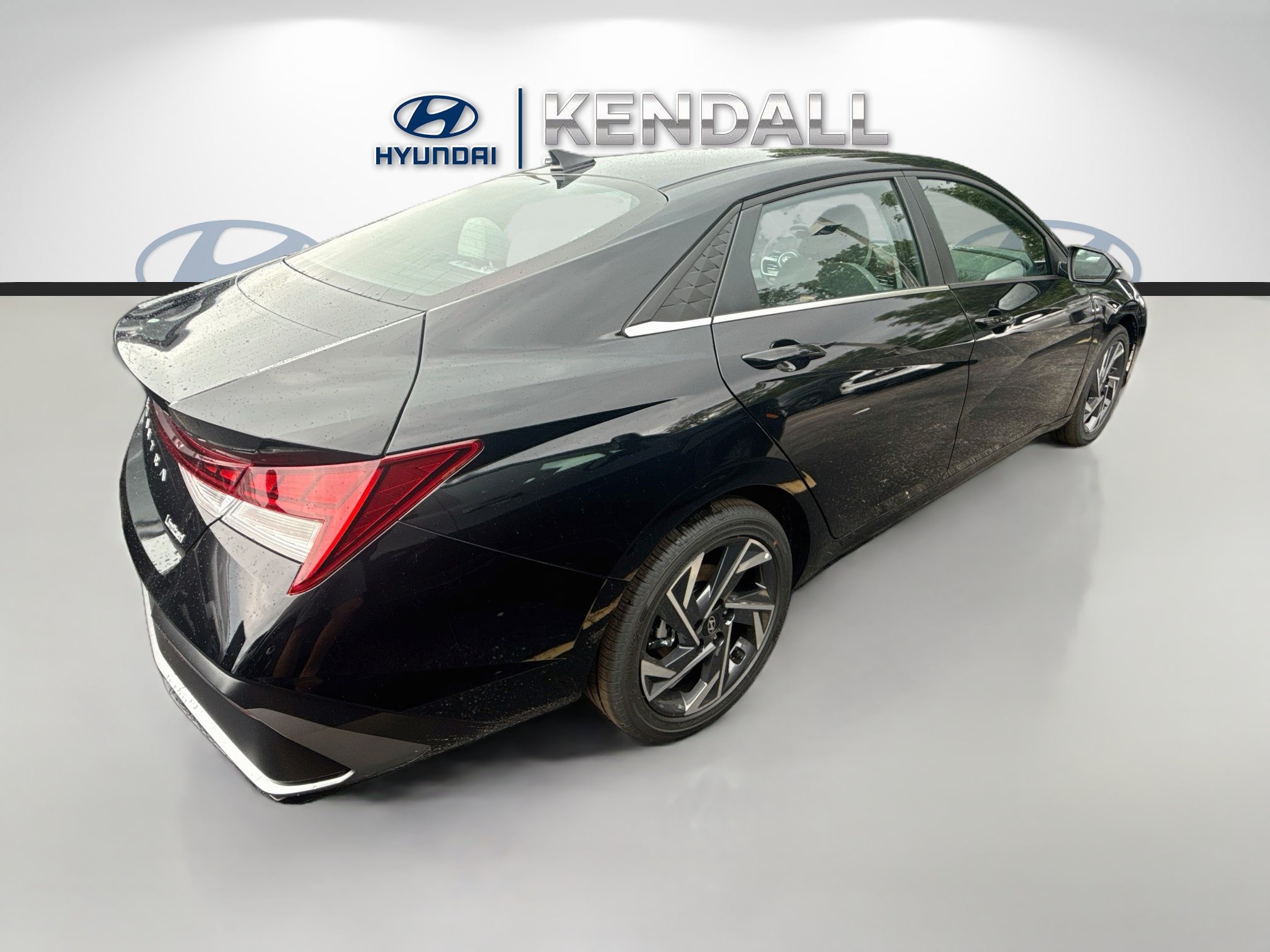 New 2026 Hyundai Elantra Limited FWD image 6