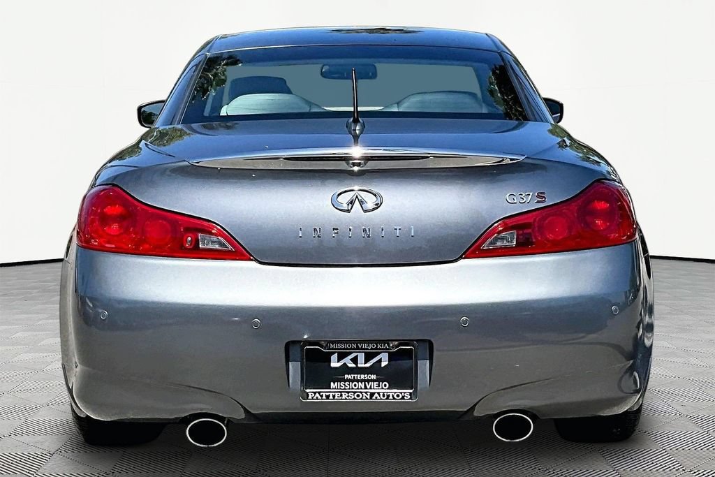 Used 2010 INFINITI G37 Convertible w/ Premium Pkg RWD image 4