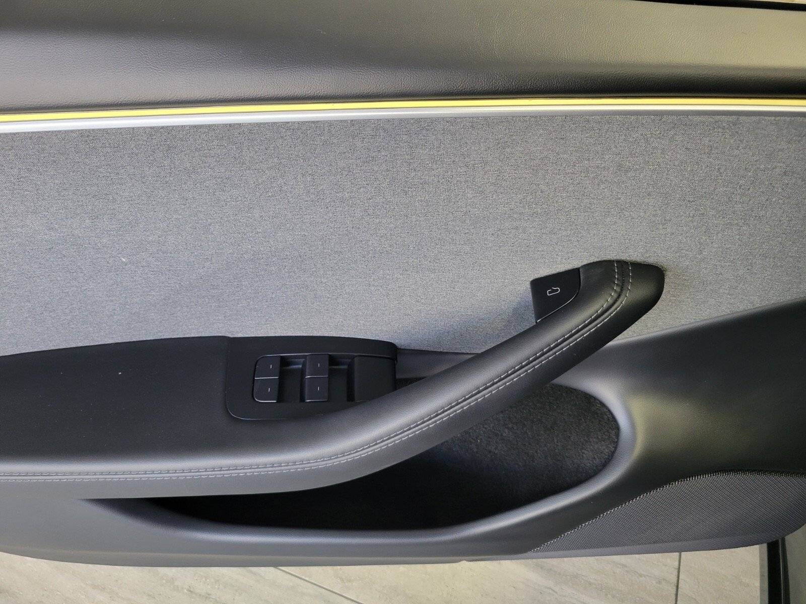 Used 2024 Tesla Model 3 Standard Range RWD image 20