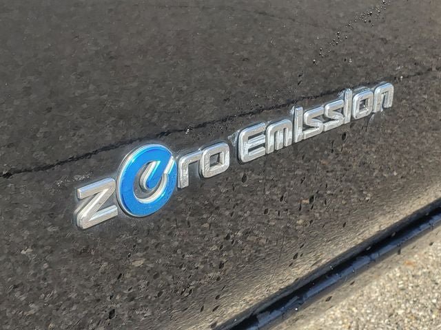 Used 2012 Nissan Leaf SL FWD image 28