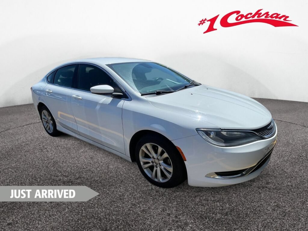 Used 2015 Chrysler 200 Limited w/ Convenience Group