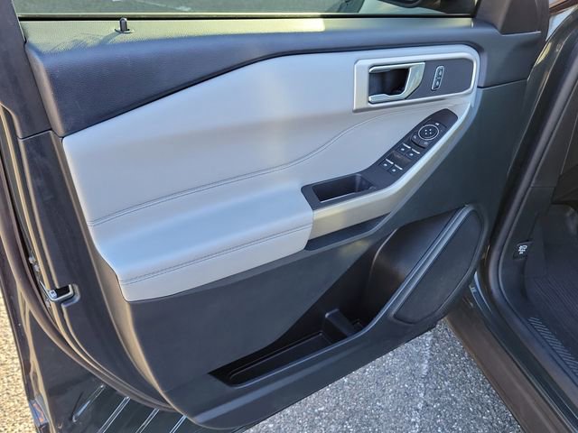 Used 2023 Ford Explorer XLT w/ Equipment Group 202A image 20