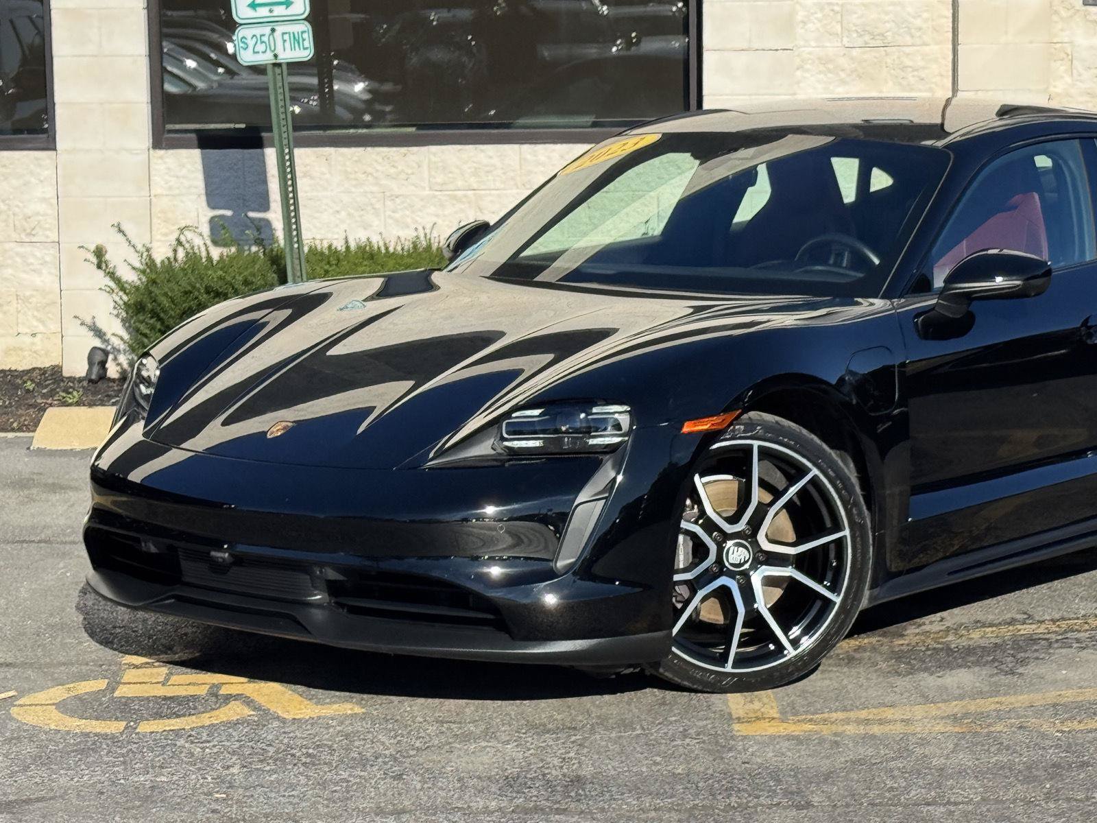 Used 2023 Porsche Taycan RWD image 5