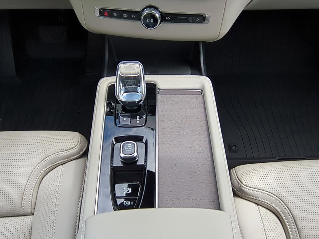 New 2026 Volvo XC90 B6 Ultra w/ Lounge Package AWD/4WD image 14