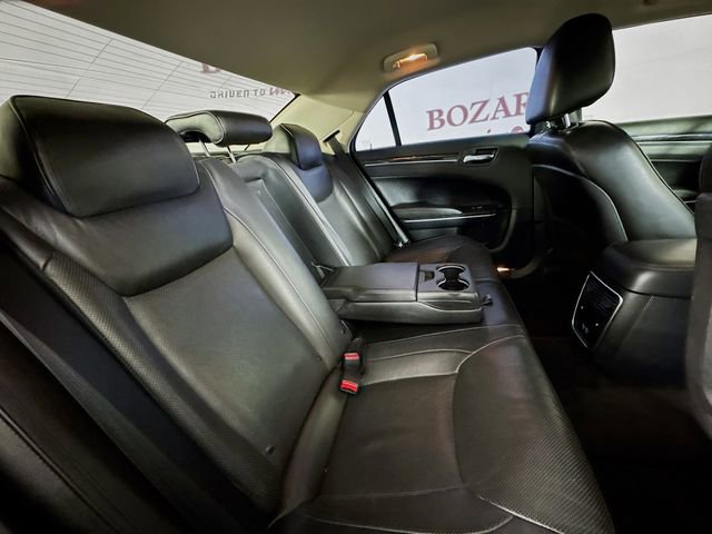 Used 2019 Chrysler 300 Limited image 30