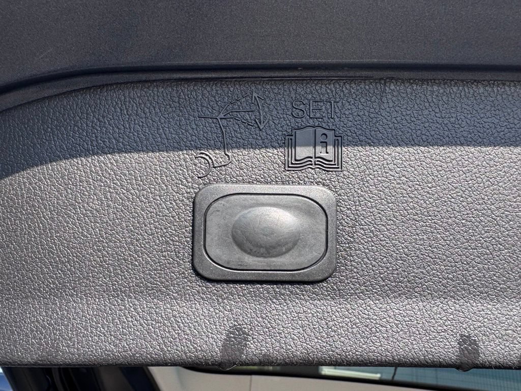 Used 2013 Ford Escape SE FWD image 34