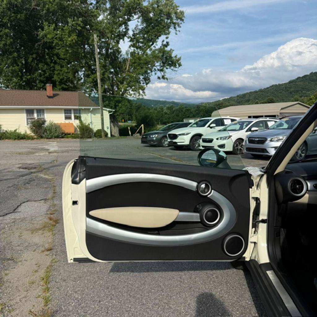 Used 2013 MINI Cooper Clubman FWD image 10