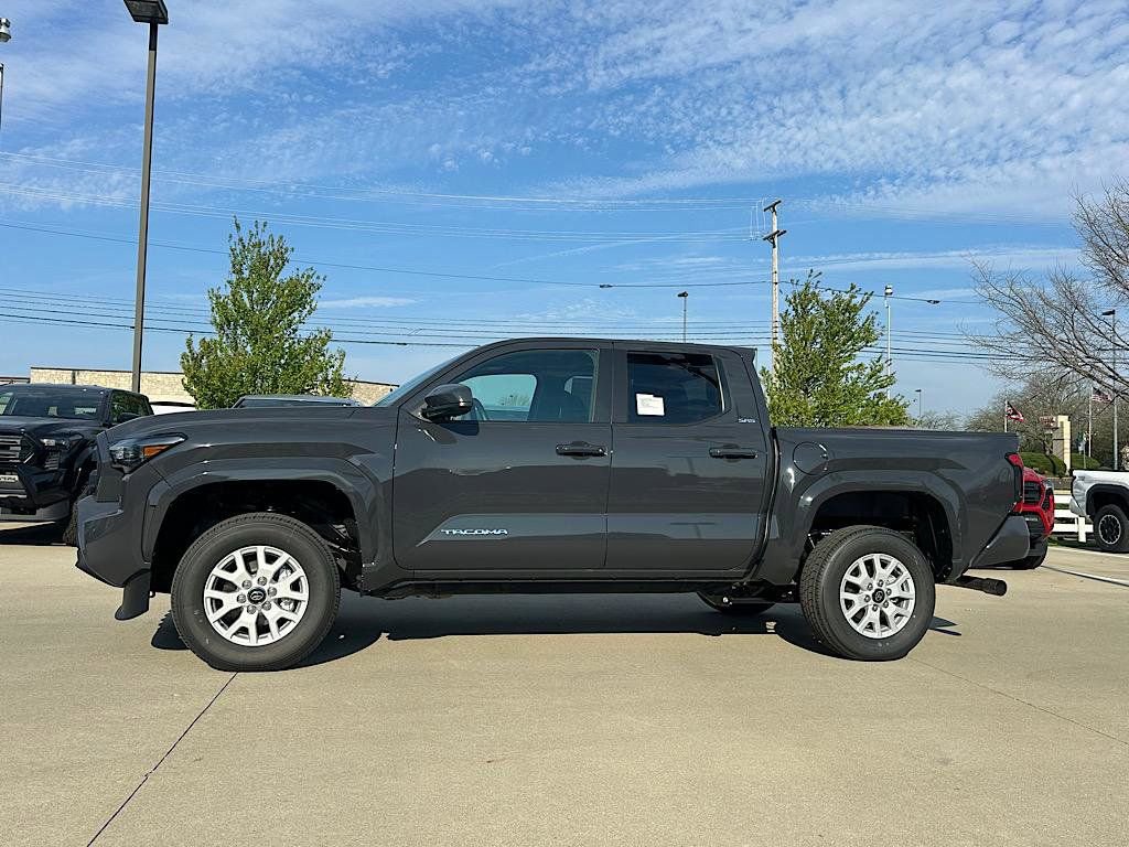 New 2026 Toyota Tacoma SR5 AWD/4WD image 2