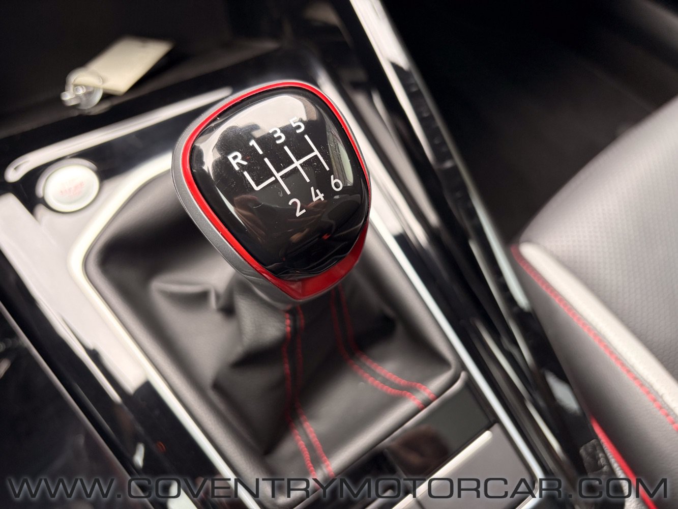Used 2024 Volkswagen GTI Autobahn FWD image 29