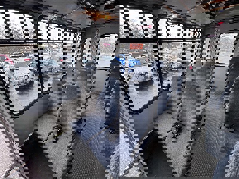 Used 2004 Chevrolet Express 3500 w/ RV Package.  Upfitter Option image 13