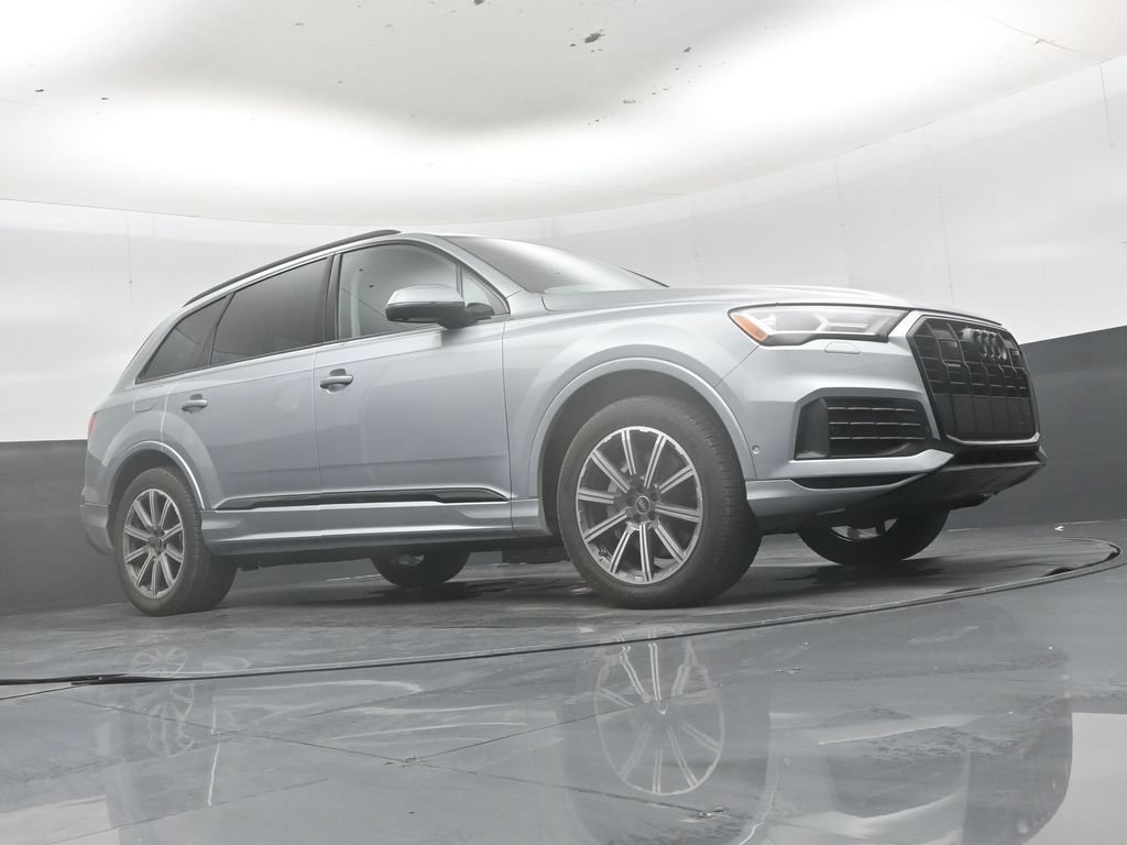 Used 2023 Audi Q7 2.0T Premium Plus w/ Premium Plus Package AWD/4WD image 37