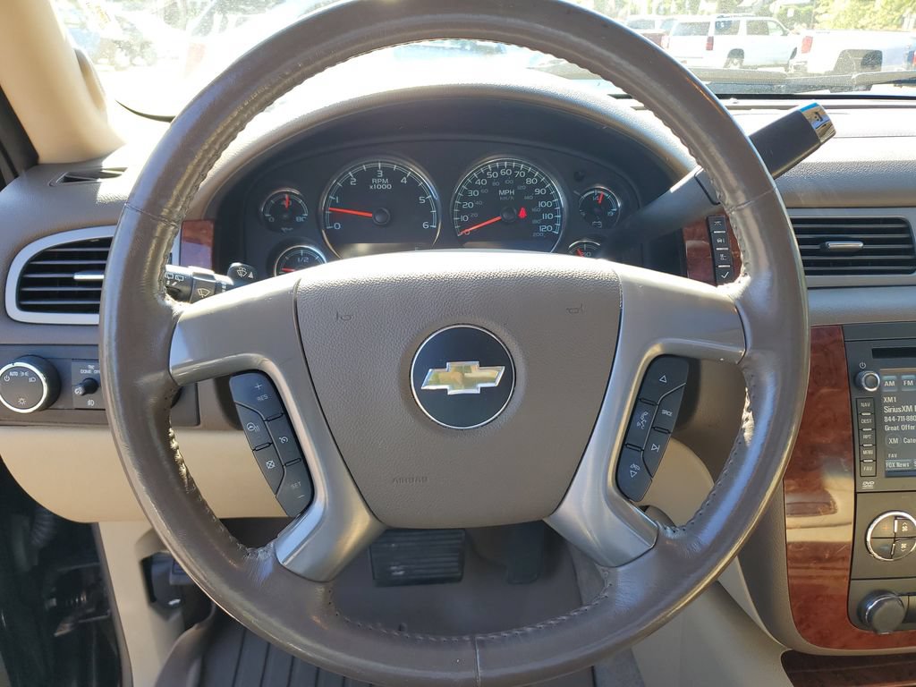 Used 2014 Chevrolet Suburban LTZ AWD/4WD image 23