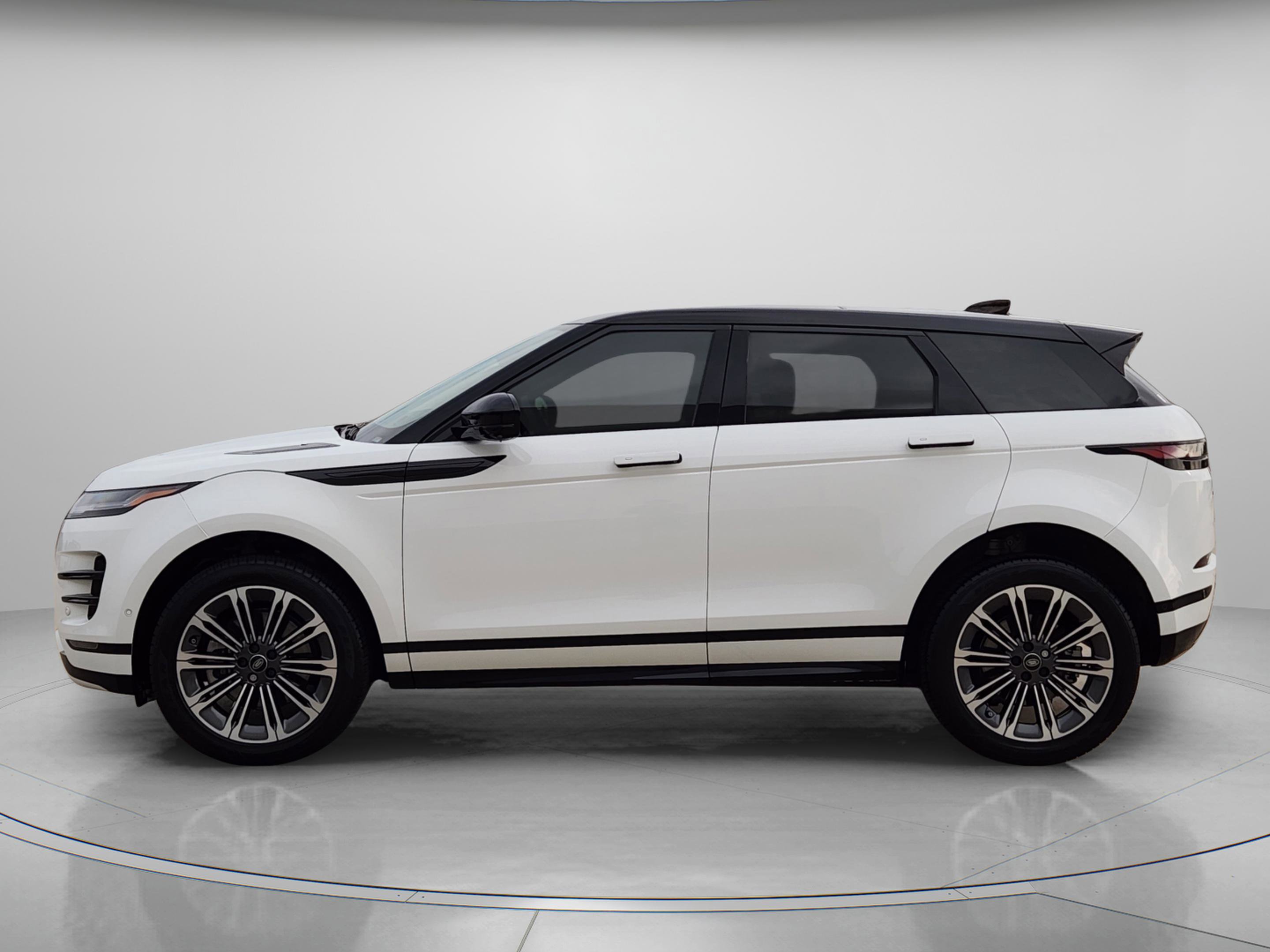 Certified 2024 Land Rover Range Rover Evoque Dynamic SE AWD/4WD image 2