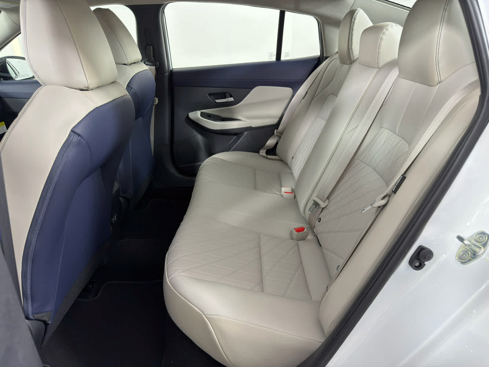 New 2027 Nissan Sentra SL w/ Floor Mat Package FWD image 14