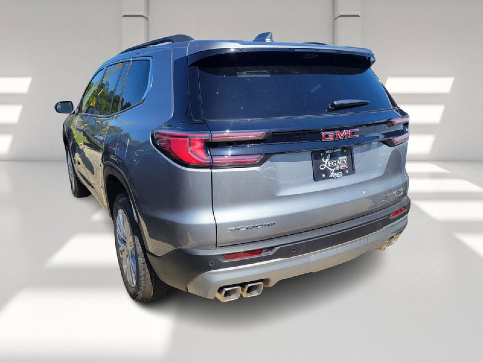 New 2026 GMC Acadia Elevation w/ Elevation Premium Package FWD image 4