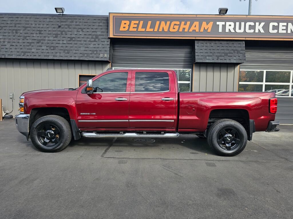 Used 2015 Chevrolet Silverado 3500 LTZ image 8