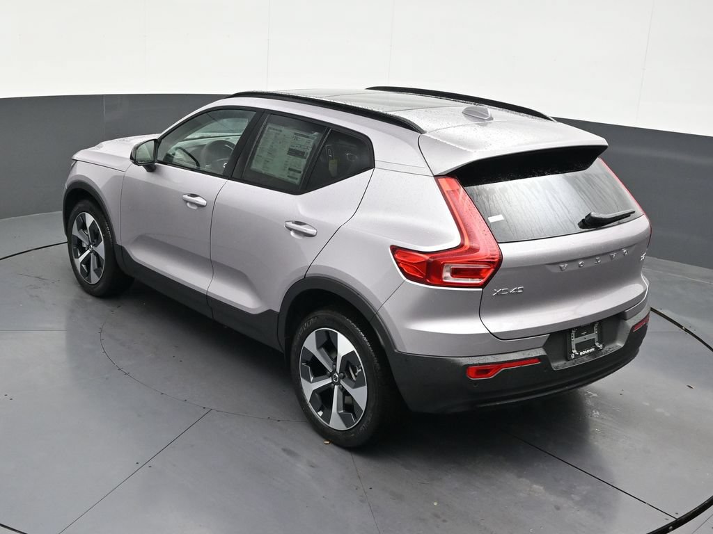 New 2026 Volvo XC40 B5 Plus w/ Protection Package Premier AWD/4WD image 15
